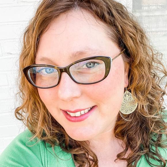 Meet your Posher, Chrystal - Picture 1 of 1